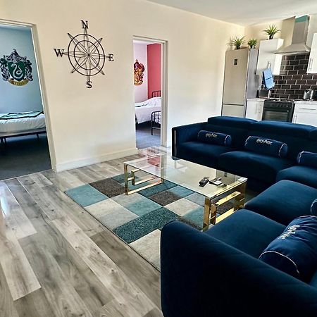 Wizards Corner Spacious 3 Bed Near Watford Junction ภายนอก รูปภาพ