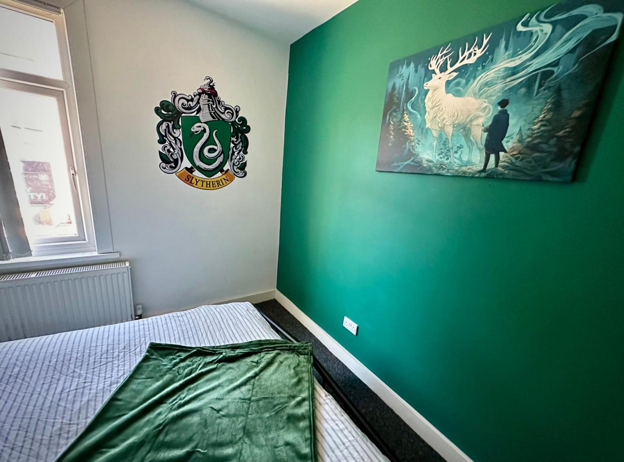 Wizards Corner Spacious 3 Bed Near Watford Junction ภายนอก รูปภาพ