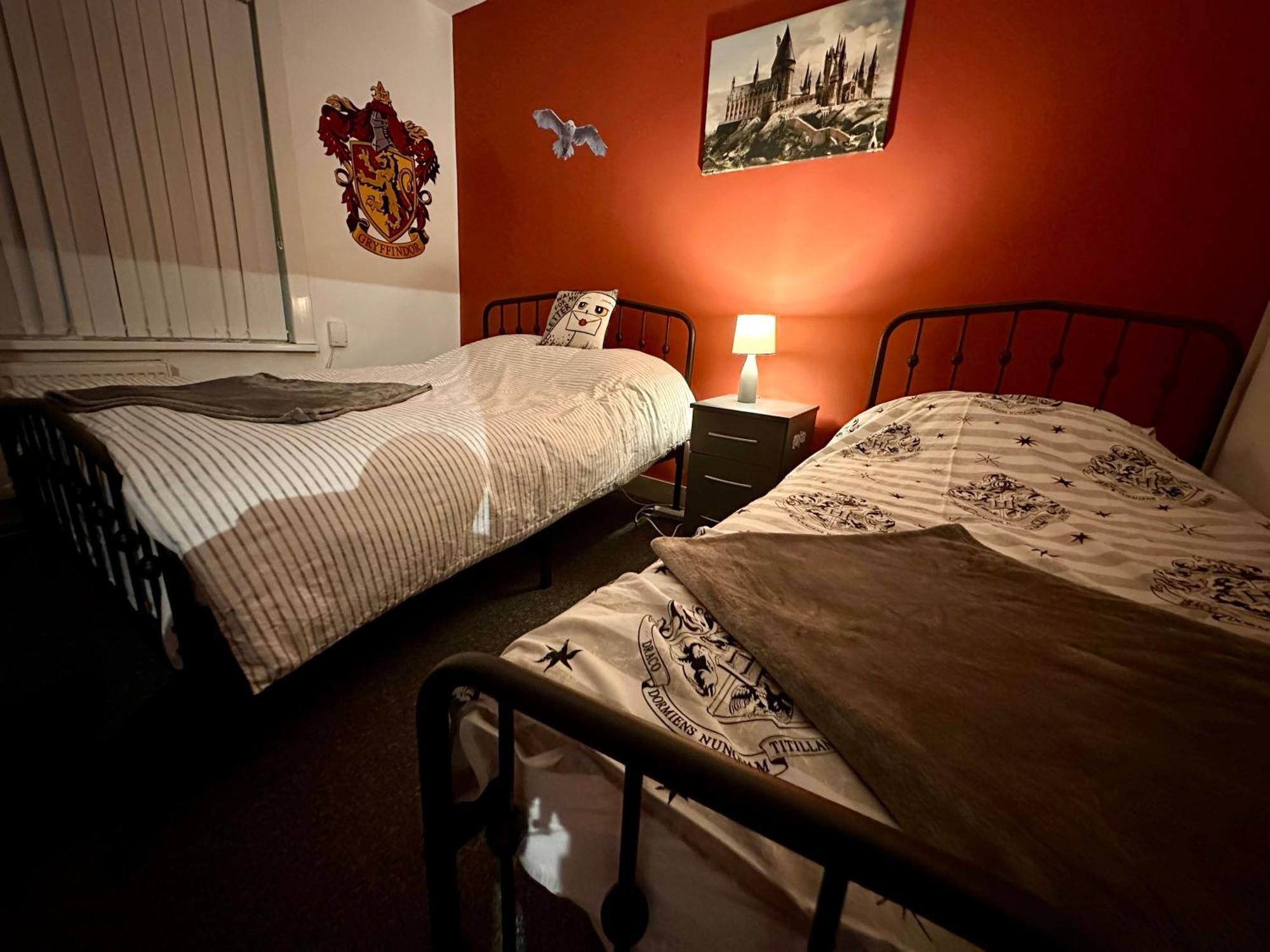 Wizards Corner Spacious 3 Bed Near Watford Junction ภายนอก รูปภาพ